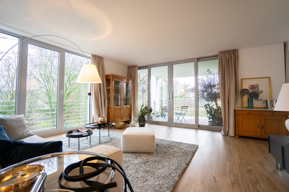 Düsseldorf: Große Traumwohnung mit Blick ins Grüne im Herzen von Oberkassel - Foto 4