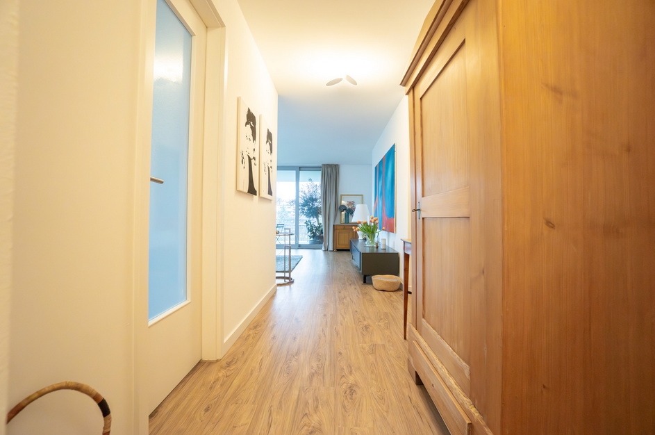 Düsseldorf: Große Traumwohnung mit Blick ins Grüne im Herzen von Oberkassel - Foto 2