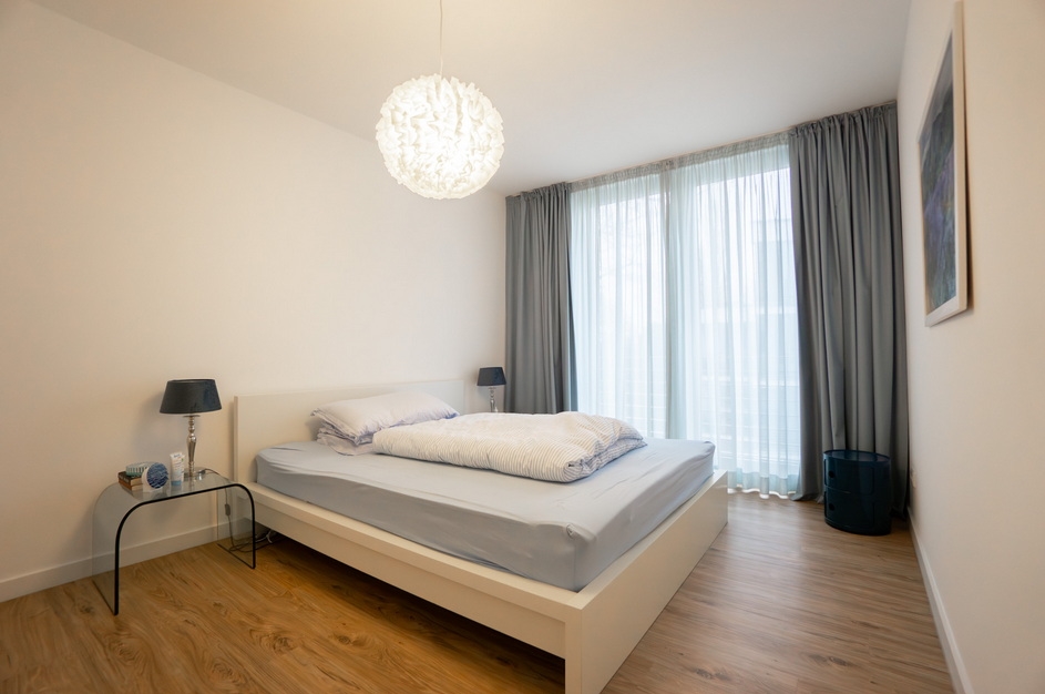 Düsseldorf-Oberkassel: Exklusives Wohnen in Oberkassel – Großzügige Traumwohnung mit Blick ins Grüne - Foto 2
