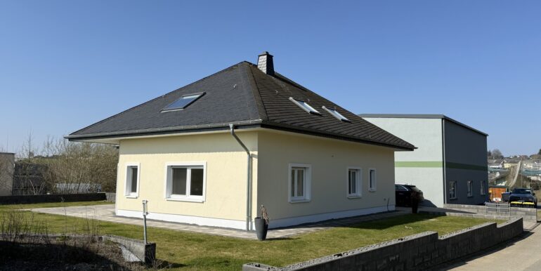 Straßenansicht