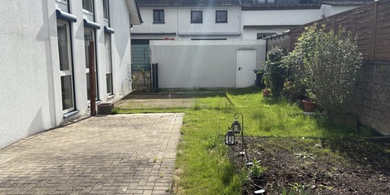 Terrasse und Garten