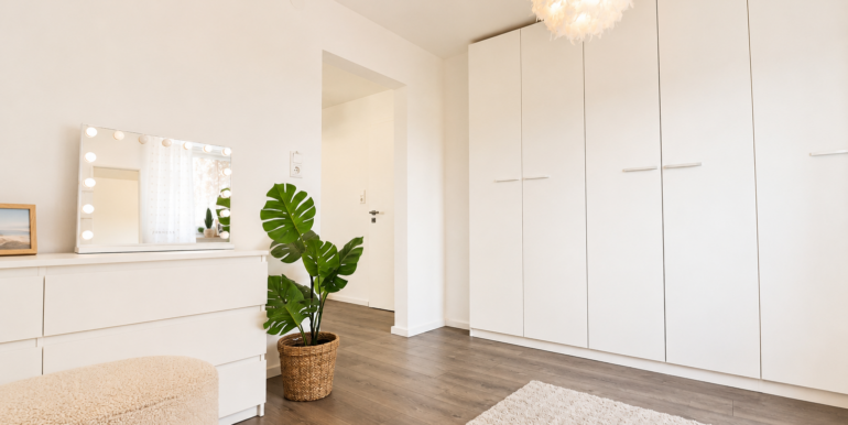 Ankleidezimmer Foto II
