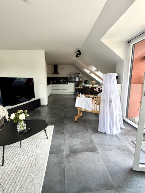 Großzügige 2-Zimmer-Wohnung im 2.OG mit schönem Balkon und Pkw-Stellplatz - Foto 1
