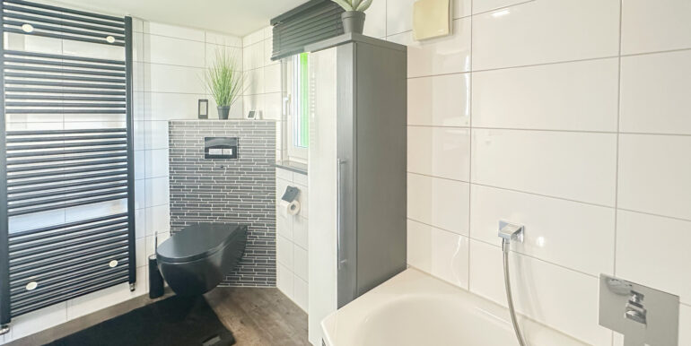 1. OG Badezimmer