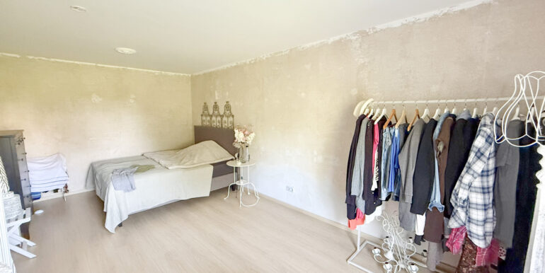 OG Schlafzimmer (in Renovierung)