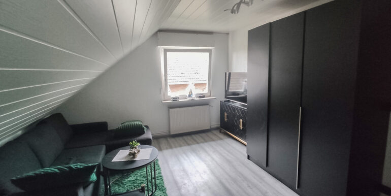 Wohnzimmer DG