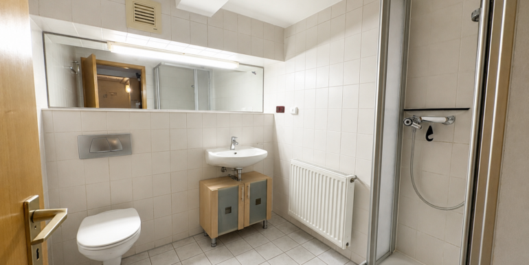 Badezimmer KG