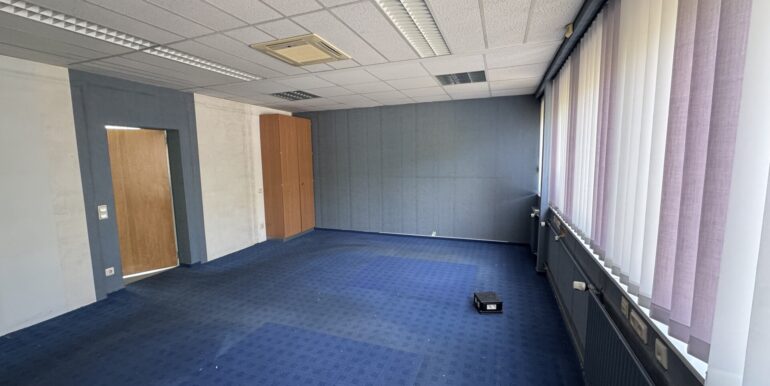 Geschäftszimmer (2)
