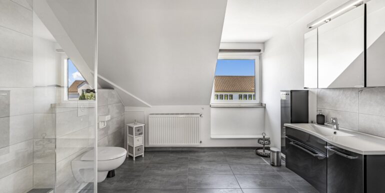 Badezimmer Dachgeschoss