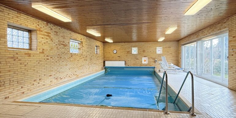 Schwimmbad