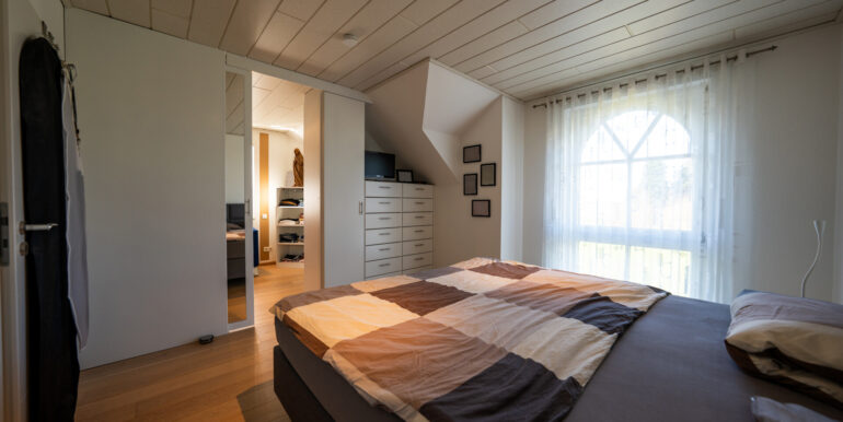 Schlafzimmer mit Ankleide