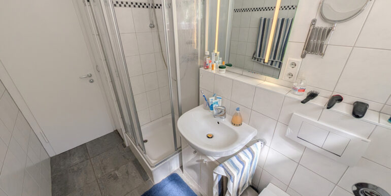 Badezimmer EG