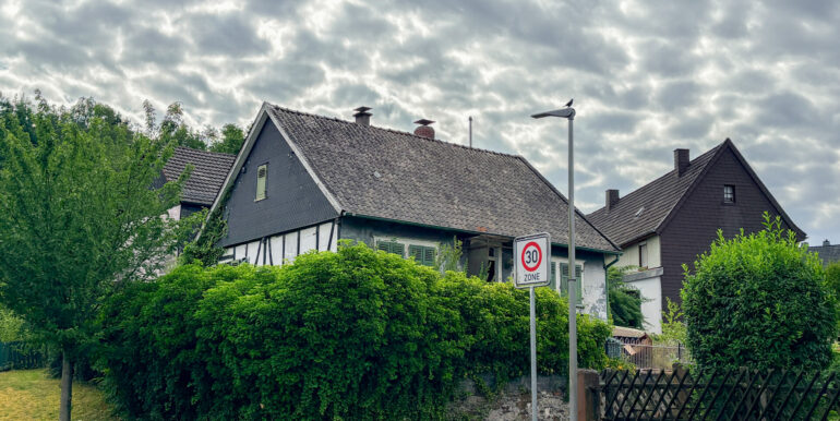 Straßenansicht