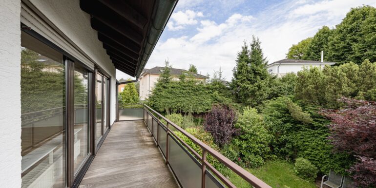 grüne Aussicht vom Balkon