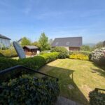 Haushälfte rechts - Blick in den tollen Garten