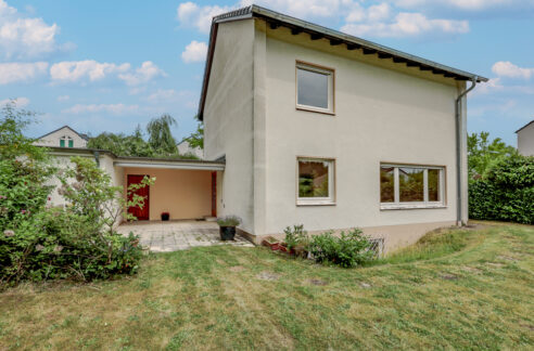 Gartenseitige Hausansicht