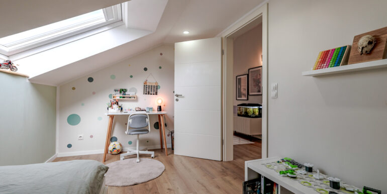 Schlafzimmer 2 OG