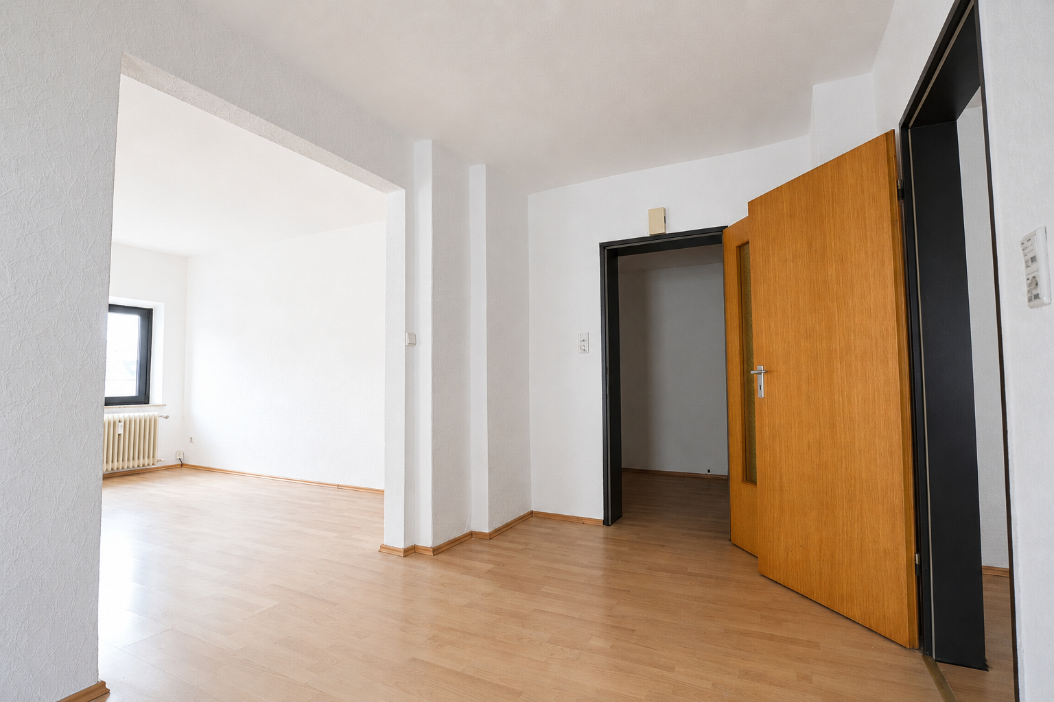 Ca. 80m² große 3-Zimmer-Wohnung mit offenem Wohn-/ Essbereich und Tageslichtbad - Photo 5