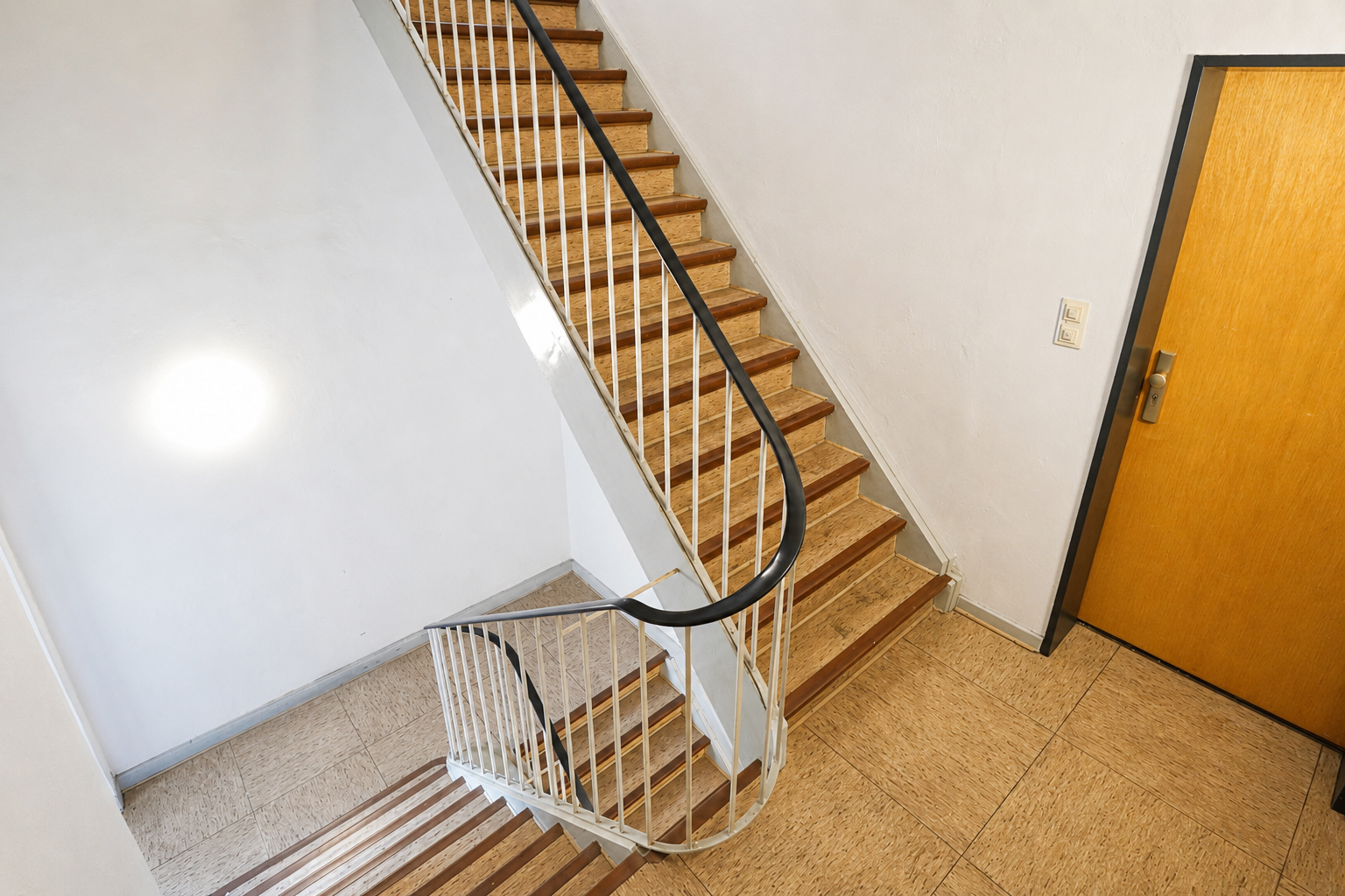 Ca. 80m² große 3-Zimmer-Wohnung mit offenem Wohn-/ Essbereich und Tageslichtbad - Photo 4