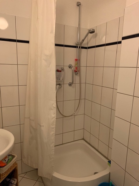 Tolle 3-Zimmer-Stadtwohnung mit Einbauküche, Balkon, 2 Bädern, Aufzug und Tiefgaragenstellplatz - Foto 1