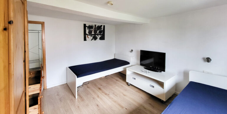 Zimmer 2 OG