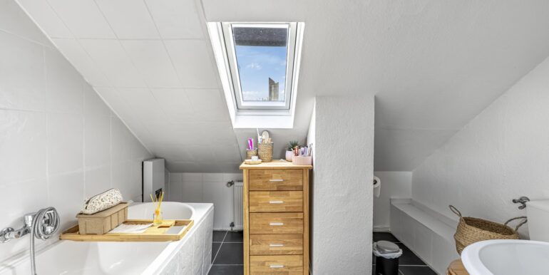 Badezimmer Dachgeschoss