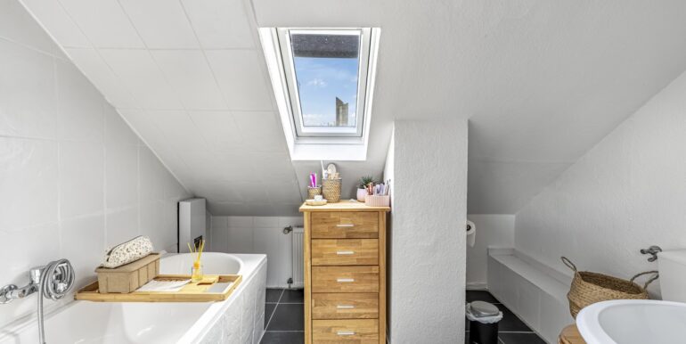 Badezimmer DG
