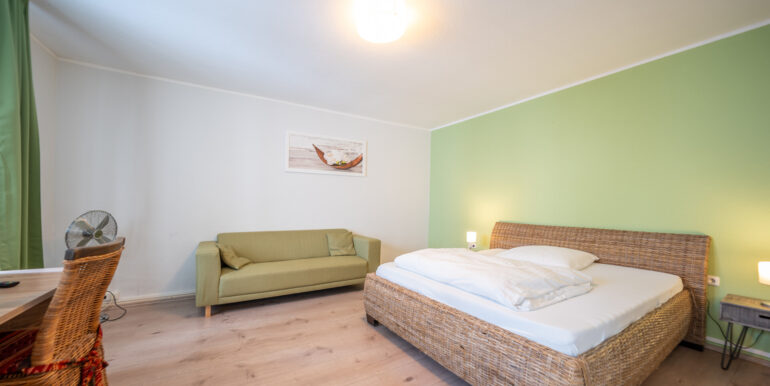 Zimmer 1 Wohnung 1. OG