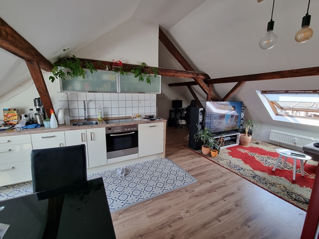 2-Zimmer Dachgeschosswohnung in Mönchengldbach-Hermges - Photo 1