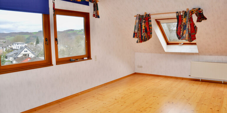 Wohnzimmer (OG)