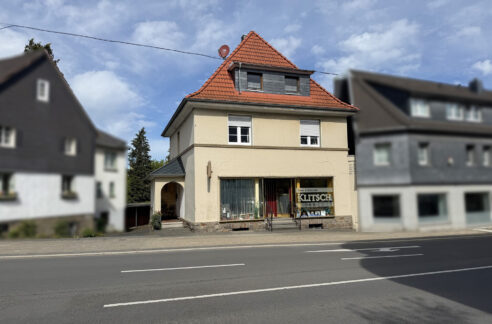 Straßenansicht