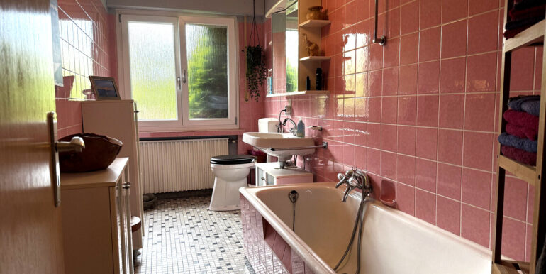 Badezimmer EG