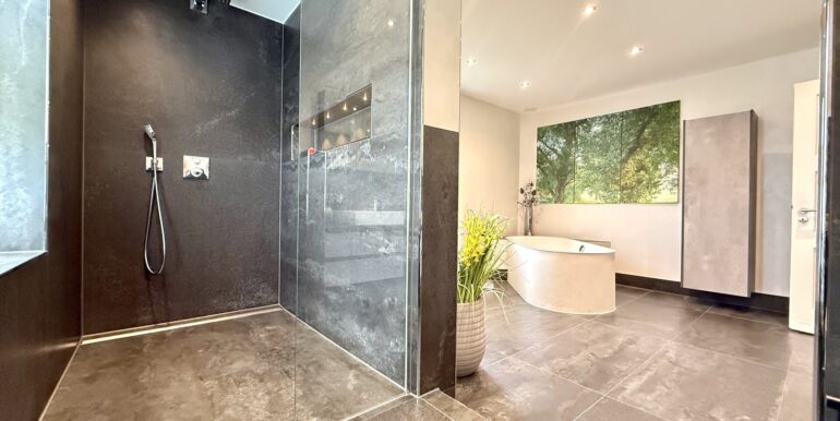Badezimmer OG