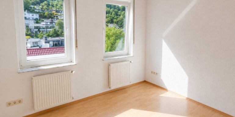 Zweites Schlaf-/Arbeitszimmer im DG (Foto II)