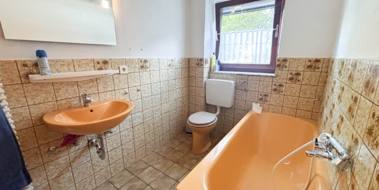 Badezimmer KG