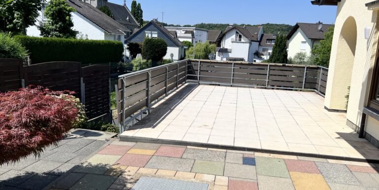 großer Balkon