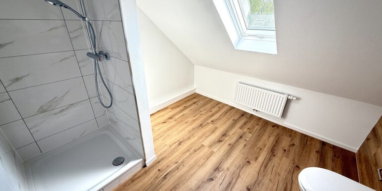 Badezimmer DG
