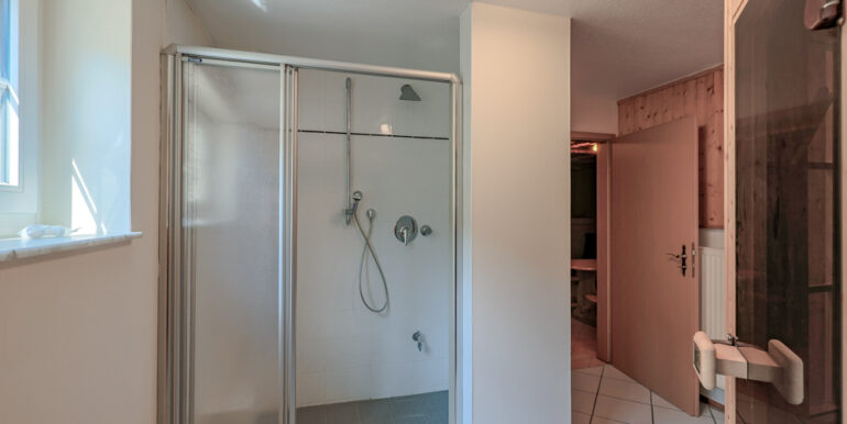Dusche Untergeschoss