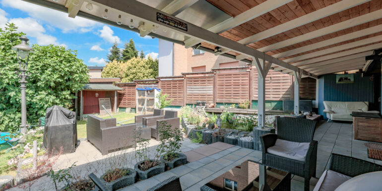 Terrasse Gartenseite