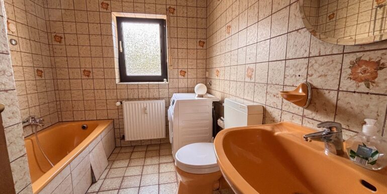 Badezimmer EG