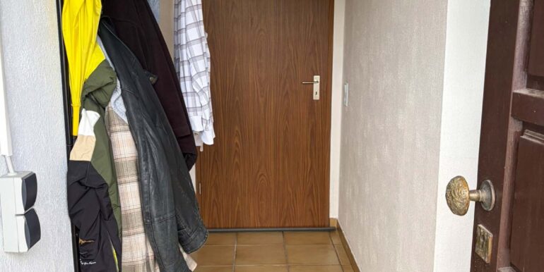 Eingang Wohnung KG