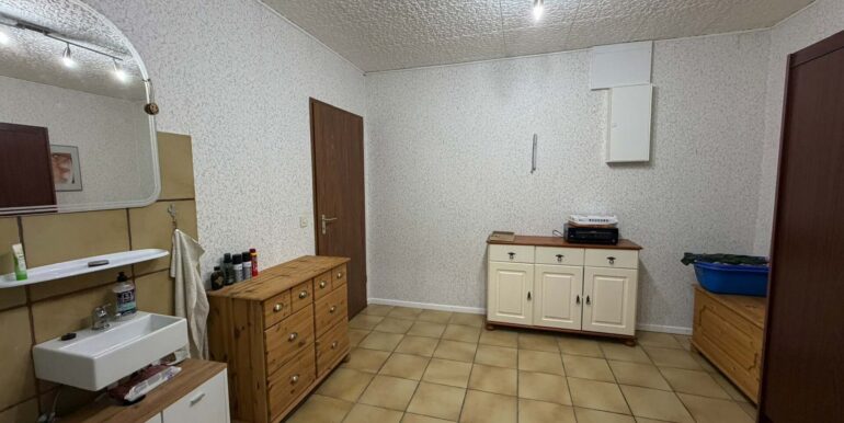Ankleidezimmer KG