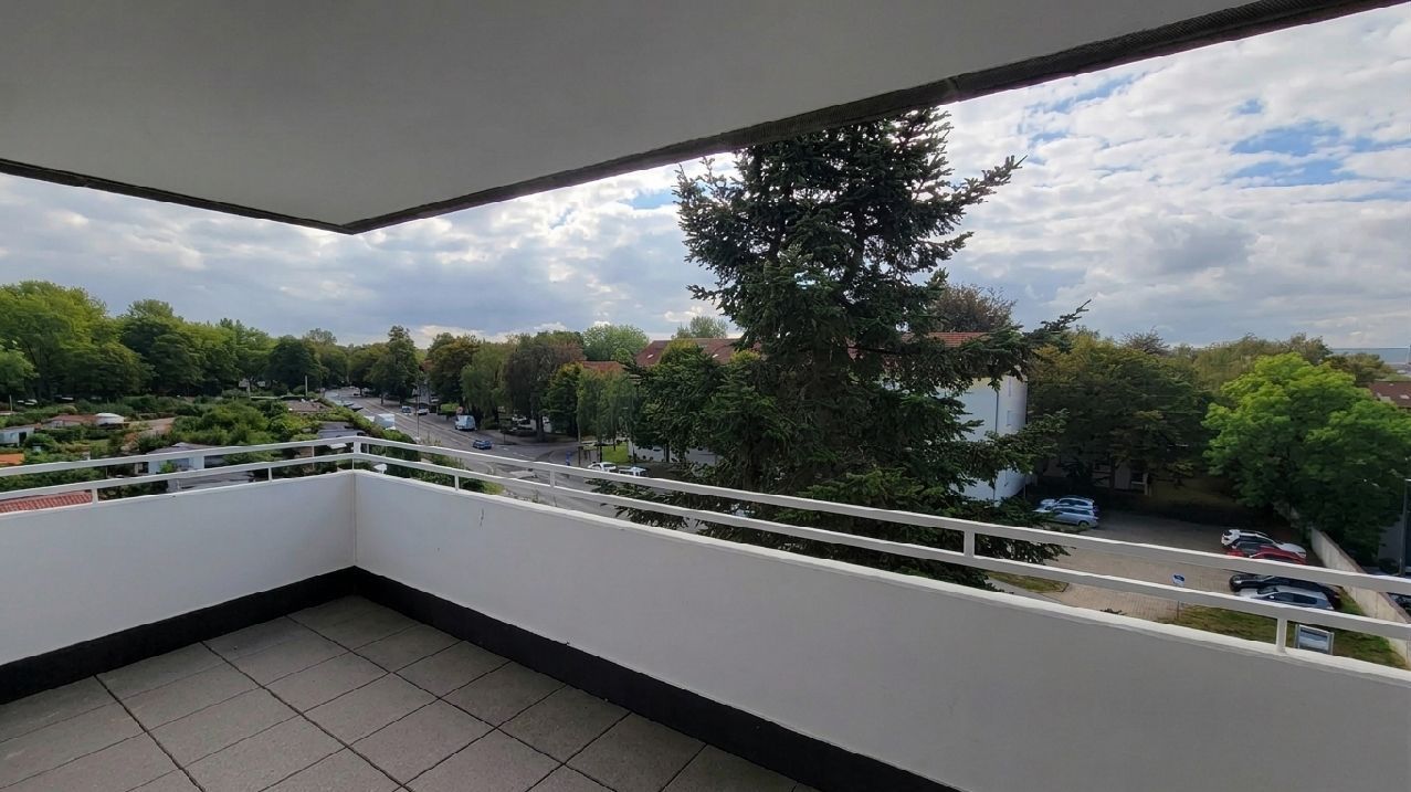 Komplett renovierte, helle 3-Zimmer-Wohnung ca. 77 m² mit Balkon, in Dortmund-Hörde zu vermieten! - Foto 3