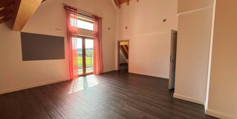 DG Elternschlafzimmer mit Balkon