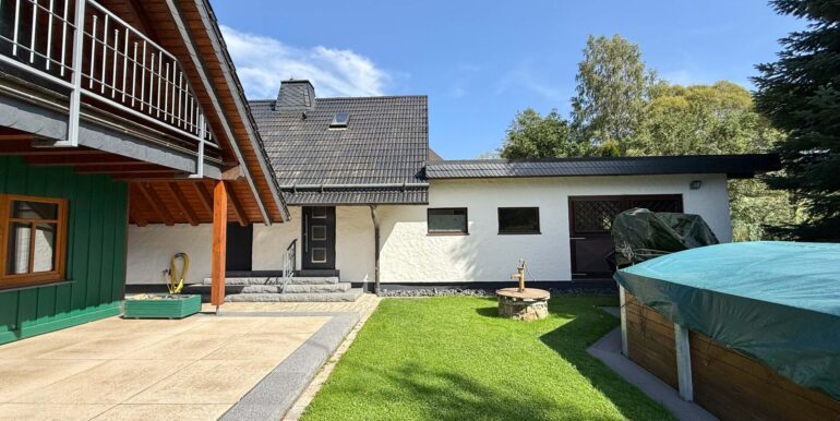 Garage/Nebengebäude