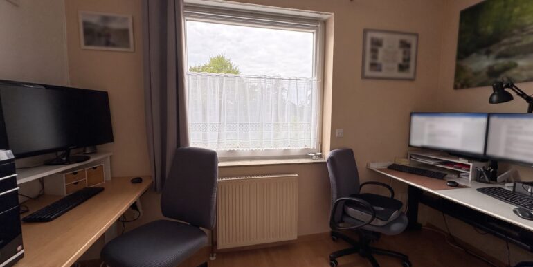 Arbeitszimmer OG