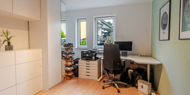 Büro/Kinderzimmer