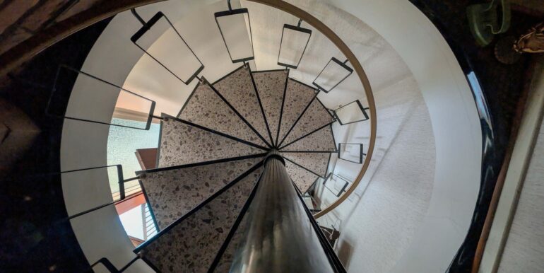 Treppe zur Wohnung