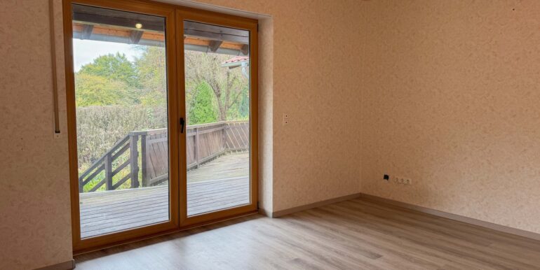 Büro EG