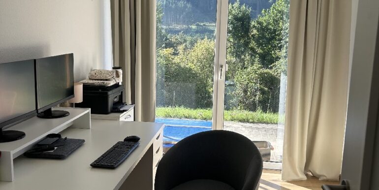 Büro/Kinderzimmer